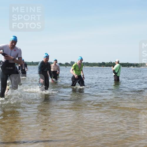 22.06.2025 - Viking Triathlon KatJ http://msf.ph/oto/8115896 22.06.2025 10:43:07 Schwimmen 31, 66, 109, 110, 128, 133, 167, 186, 309, 328, 358, 450, 489 meine-sportfotos.de