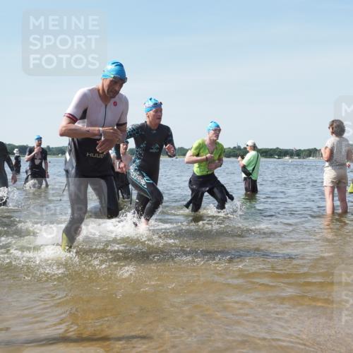 22.06.2025 - Viking Triathlon KatJ http://msf.ph/oto/8115926 22.06.2025 10:43:08 Schwimmen 31, 66, 109, 110, 128, 133, 167, 186, 309, 328, 358, 450, 483, 489 meine-sportfotos.de