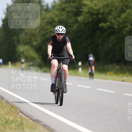 22.06.2025 - Viking Triathlon Yannick Fuchs http://msf.ph/oto/8115943 22.06.2025 11:40:38 Radfahren 50, 75, 168, 170, 187, 208, 256, 296, 312, 506, 608, 637 meine-sportfotos.de