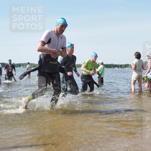 22.06.2025 - Viking Triathlon KatJ http://msf.ph/oto/8115946 22.06.2025 10:43:08 Schwimmen 31, 66, 109, 110, 128, 133, 167, 186, 309, 328, 358, 450, 483, 489 meine-sportfotos.de