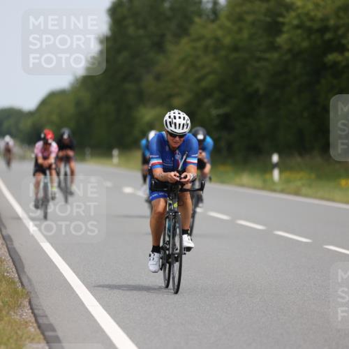 22.06.2025 - Viking Triathlon Yannick Fuchs http://msf.ph/oto/8115948 22.06.2025 12:17:48 Radfahren 45, 58, 214, 414, 464, 488, 492, 509, 511, 653 meine-sportfotos.de