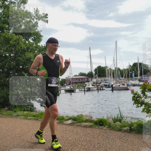 22.06.2025 - Viking Triathlon KatJ http://msf.ph/oto/8115949 22.06.2025 13:24:52 Laufen 253 meine-sportfotos.de