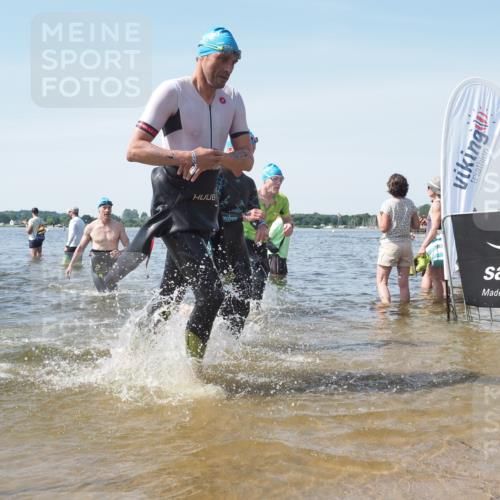 22.06.2025 - Viking Triathlon KatJ http://msf.ph/oto/8115956 22.06.2025 10:43:08 Schwimmen 31, 66, 109, 110, 128, 133, 167, 186, 309, 328, 358, 450, 483, 489 meine-sportfotos.de