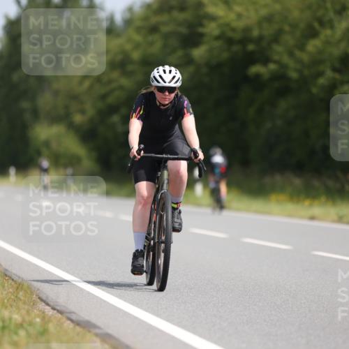 22.06.2025 - Viking Triathlon Yannick Fuchs http://msf.ph/oto/8115957 22.06.2025 11:40:38 Radfahren 50, 75, 168, 170, 187, 208, 256, 296, 312, 506, 608, 637 meine-sportfotos.de