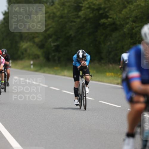 22.06.2025 - Viking Triathlon Yannick Fuchs http://msf.ph/oto/8115970 22.06.2025 12:17:50 Radfahren 45, 214, 414, 464, 488, 492, 509, 511, 653 meine-sportfotos.de