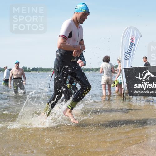 22.06.2025 - Viking Triathlon KatJ http://msf.ph/oto/8115973 22.06.2025 10:43:09 Schwimmen 31, 66, 109, 110, 115, 128, 133, 167, 186, 309, 328, 358, 450, 483, 489 meine-sportfotos.de