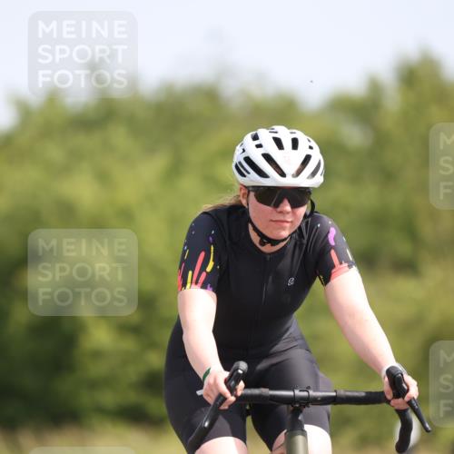 22.06.2025 - Viking Triathlon Yannick Fuchs http://msf.ph/oto/8116013 22.06.2025 11:40:40 Radfahren 39, 50, 75, 158, 170, 187, 208, 256, 296, 312, 428, 506, 608, 637 meine-sportfotos.de