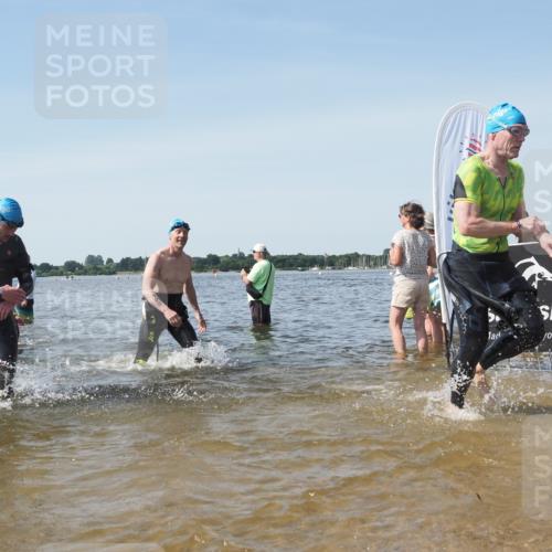 22.06.2025 - Viking Triathlon KatJ http://msf.ph/oto/8116040 22.06.2025 10:43:10 Schwimmen 31, 66, 109, 110, 115, 128, 167, 186, 309, 328, 358, 450, 483, 489 meine-sportfotos.de