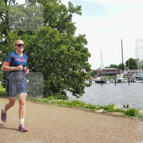 22.06.2025 - Viking Triathlon KatJ http://msf.ph/oto/8116062 22.06.2025 15:09:52 Laufen 320, 470 meine-sportfotos.de