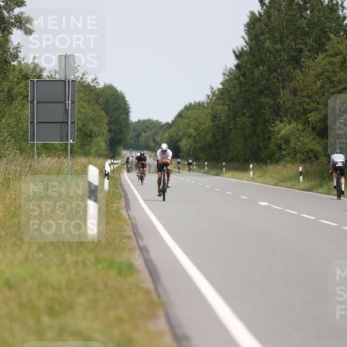 22.06.2025 - Viking Triathlon Yannick Fuchs http://msf.ph/oto/8116067 22.06.2025 12:17:55 Radfahren 87, 193, 414, 435, 450, 472, 492, 509, 653 meine-sportfotos.de