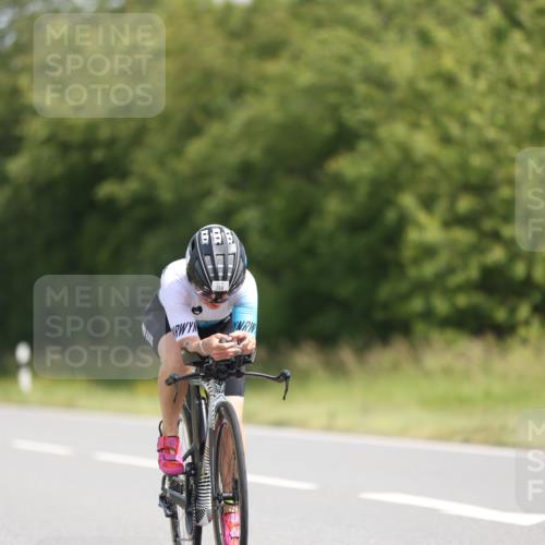 22.06.2025 - Viking Triathlon Yannick Fuchs http://msf.ph/oto/8116088 22.06.2025 11:40:45 Radfahren 39, 40, 50, 75, 158, 170, 187, 208, 209, 256, 296, 312, 316, 428, 503, 506, 557 meine-sportfotos.de