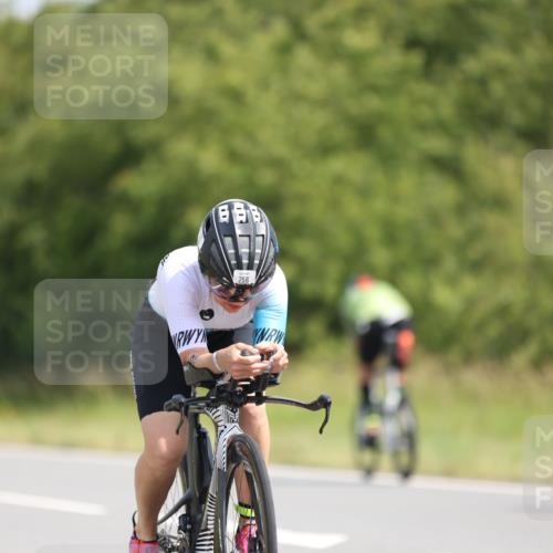 22.06.2025 - Viking Triathlon Yannick Fuchs http://msf.ph/oto/8116099 22.06.2025 11:40:45 Radfahren 39, 40, 50, 75, 158, 170, 187, 208, 209, 256, 296, 312, 316, 428, 503, 506, 557 meine-sportfotos.de