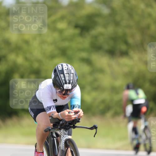 22.06.2025 - Viking Triathlon Yannick Fuchs http://msf.ph/oto/8116105 22.06.2025 11:40:46 Radfahren 39, 40, 75, 158, 170, 187, 208, 209, 256, 296, 312, 316, 428, 503, 506, 507, 557 meine-sportfotos.de