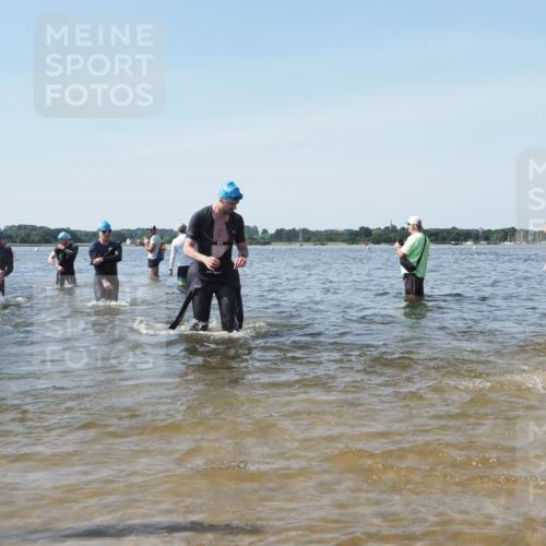 22.06.2025 - Viking Triathlon KatJ http://msf.ph/oto/8116127 22.06.2025 10:43:13 Schwimmen 31, 66, 109, 110, 115, 128, 167, 186, 328, 358, 483, 489 meine-sportfotos.de