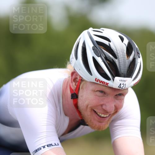 22.06.2025 - Viking Triathlon Yannick Fuchs http://msf.ph/oto/8116128 22.06.2025 12:18:37 Radfahren 12, 421, 459, 470, 624 meine-sportfotos.de