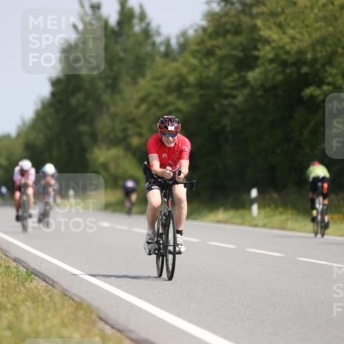 22.06.2025 - Viking Triathlon Yannick Fuchs http://msf.ph/oto/8116138 22.06.2025 11:40:48 Radfahren 39, 40, 75, 158, 170, 187, 209, 256, 312, 316, 428, 503, 506, 507, 557 meine-sportfotos.de