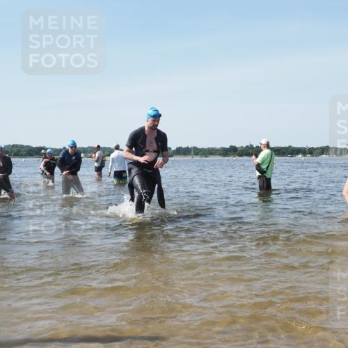 22.06.2025 - Viking Triathlon KatJ http://msf.ph/oto/8116149 22.06.2025 10:43:13 Schwimmen 31, 66, 109, 110, 115, 128, 167, 186, 328, 358, 483, 489 meine-sportfotos.de