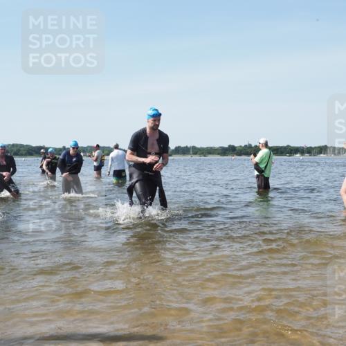 22.06.2025 - Viking Triathlon KatJ http://msf.ph/oto/8116155 22.06.2025 10:43:13 Schwimmen 31, 66, 109, 110, 115, 128, 167, 186, 328, 358, 483, 489 meine-sportfotos.de