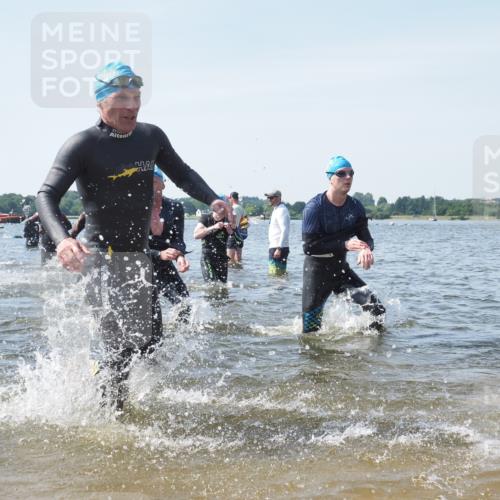 22.06.2025 - Viking Triathlon KatJ http://msf.ph/oto/8116168 22.06.2025 10:43:16 Schwimmen 31, 109, 110, 115, 167, 257, 328, 358, 483, 489 meine-sportfotos.de
