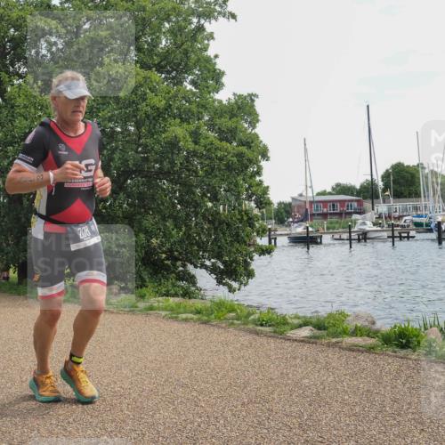 22.06.2025 - Viking Triathlon KatJ http://msf.ph/oto/8116213 22.06.2025 13:25:27 Laufen 208, 384 meine-sportfotos.de