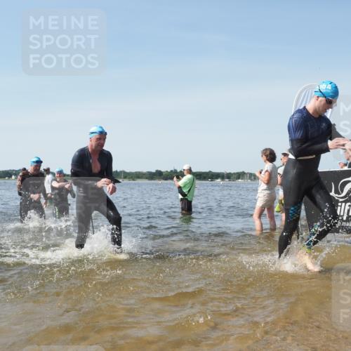22.06.2025 - Viking Triathlon KatJ http://msf.ph/oto/8116214 22.06.2025 10:43:18 Schwimmen 31, 109, 110, 115, 167, 257, 328, 358, 483, 489 meine-sportfotos.de