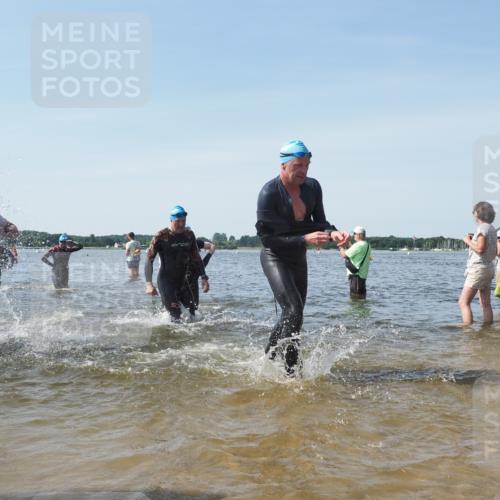 22.06.2025 - Viking Triathlon KatJ http://msf.ph/oto/8116233 22.06.2025 10:43:19 Schwimmen 31, 109, 110, 115, 167, 257, 328, 483, 489, 501 meine-sportfotos.de