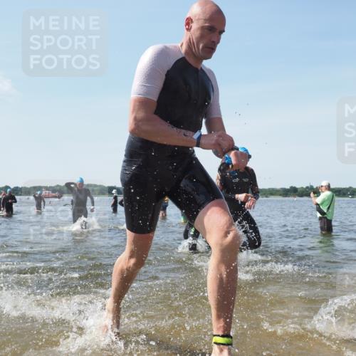 22.06.2025 - Viking Triathlon KatJ http://msf.ph/oto/8116297 22.06.2025 10:43:20 Schwimmen 31, 109, 110, 115, 167, 257, 328, 483, 501 meine-sportfotos.de