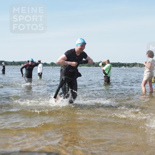 22.06.2025 - Viking Triathlon KatJ http://msf.ph/oto/8116312 22.06.2025 10:43:22 Schwimmen 31, 109, 110, 115, 167, 257, 483, 501, 620 meine-sportfotos.de