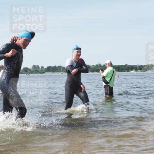 22.06.2025 - Viking Triathlon KatJ http://msf.ph/oto/8116332 22.06.2025 10:43:25 Schwimmen 31, 115, 257, 483, 501, 620 meine-sportfotos.de