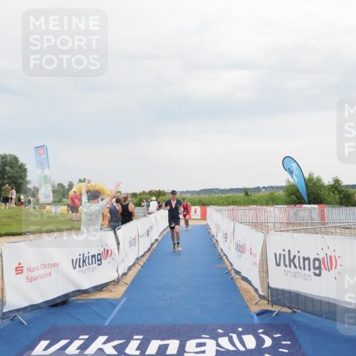 22.06.2025 - Viking Triathlon MichiJ http://msf.ph/oto/8116354 22.06.2025 16:50:53 Ziel 213, 353 meine-sportfotos.de