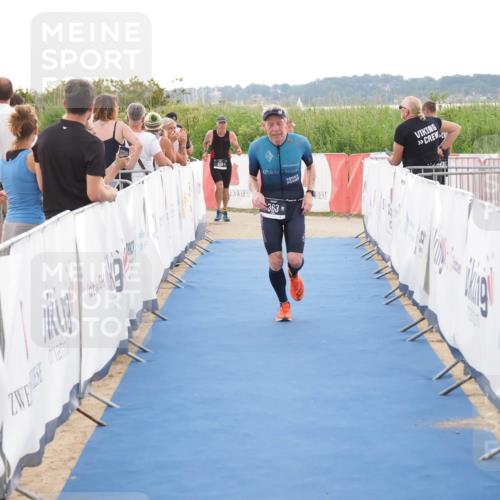 22.06.2025 - Viking Triathlon MichiJ http://msf.ph/oto/8116365 22.06.2025 16:27:21 Ziel 363 meine-sportfotos.de