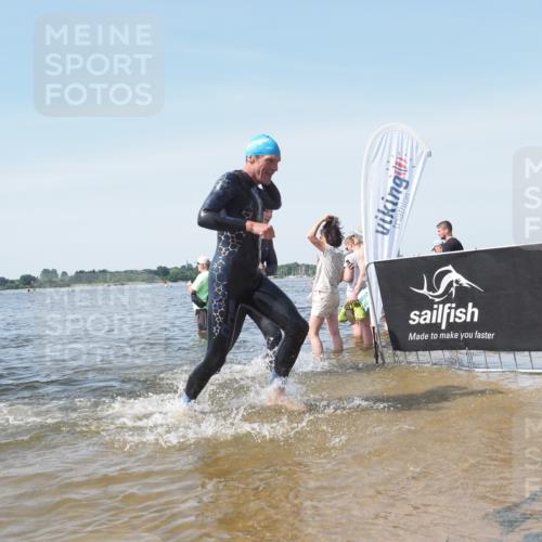 22.06.2025 - Viking Triathlon KatJ http://msf.ph/oto/8116374 22.06.2025 10:43:26 Schwimmen 115, 257, 483, 501, 620 meine-sportfotos.de