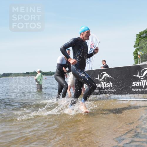 22.06.2025 - Viking Triathlon KatJ http://msf.ph/oto/8116391 22.06.2025 10:43:27 Schwimmen 115, 257, 483, 501, 620 meine-sportfotos.de