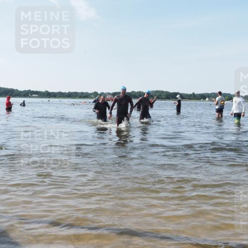 22.06.2025 - Viking Triathlon KatJ http://msf.ph/oto/8116419 22.06.2025 10:43:29 Schwimmen 115, 257, 480, 483, 501, 620 meine-sportfotos.de