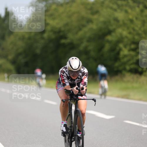 22.06.2025 - Viking Triathlon Yannick Fuchs http://msf.ph/oto/8116434 22.06.2025 12:19:42 Radfahren 309, 319, 462 meine-sportfotos.de