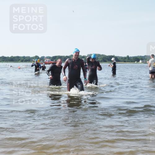 22.06.2025 - Viking Triathlon KatJ http://msf.ph/oto/8116438 22.06.2025 10:43:30 Schwimmen 115, 257, 480, 501, 620 meine-sportfotos.de