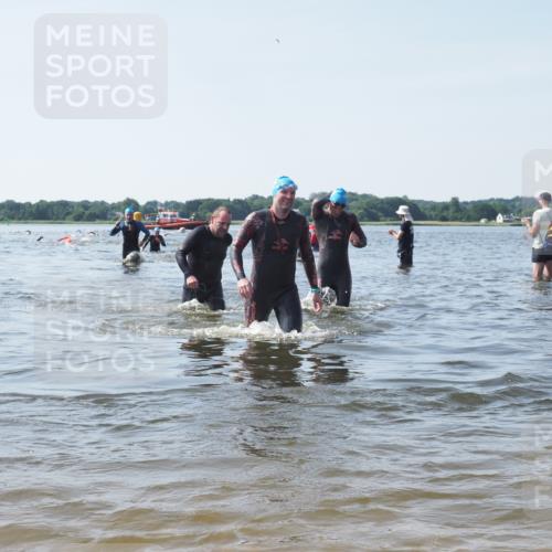 22.06.2025 - Viking Triathlon KatJ http://msf.ph/oto/8116447 22.06.2025 10:43:30 Schwimmen 115, 257, 480, 501, 620 meine-sportfotos.de