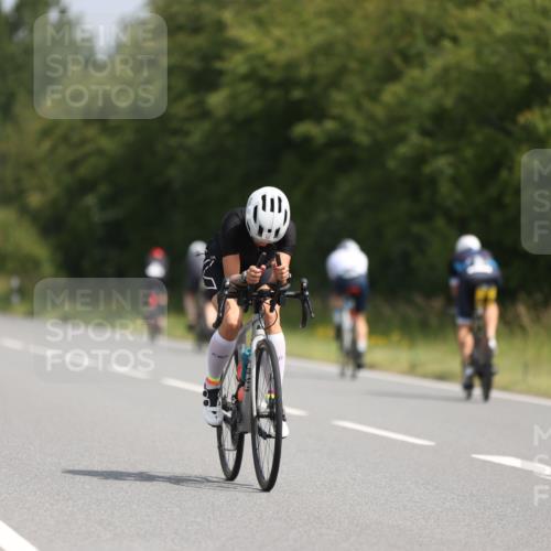 22.06.2025 - Viking Triathlon Yannick Fuchs http://msf.ph/oto/8116478 22.06.2025 11:41:27 Radfahren 1, 47, 60, 70, 80, 233, 303, 387, 452, 455, 620 meine-sportfotos.de