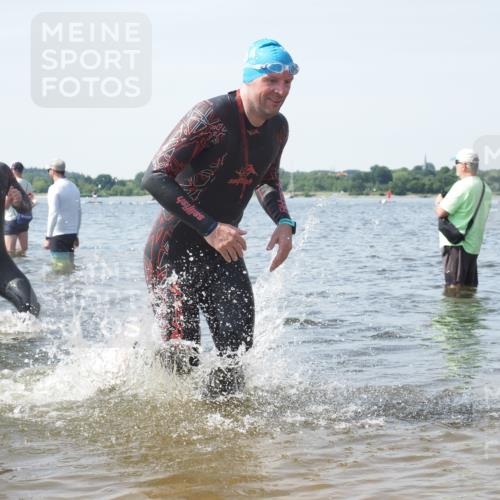 22.06.2025 - Viking Triathlon KatJ http://msf.ph/oto/8116529 22.06.2025 10:43:34 Schwimmen 257, 410, 480, 501, 531, 620 meine-sportfotos.de