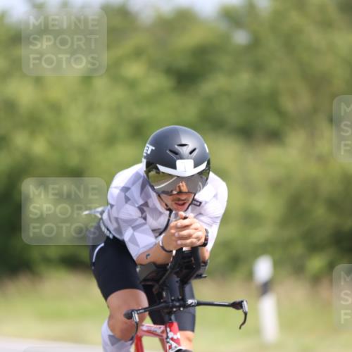 22.06.2025 - Viking Triathlon Yannick Fuchs http://msf.ph/oto/8116561 22.06.2025 11:41:34 Radfahren 1, 47, 70, 285, 303, 304, 387, 452, 455, 620 meine-sportfotos.de