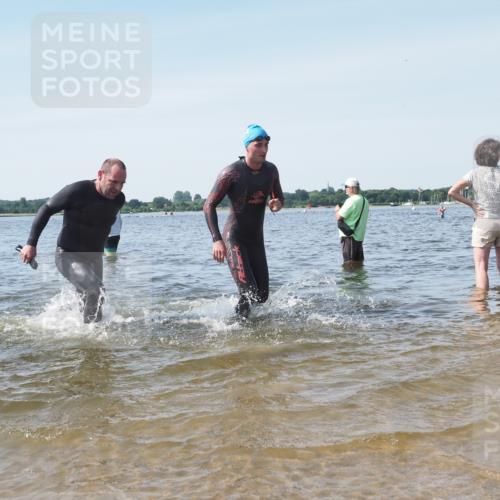 22.06.2025 - Viking Triathlon KatJ http://msf.ph/oto/8116587 22.06.2025 10:43:36 Schwimmen 257, 410, 480, 501, 531, 620 meine-sportfotos.de