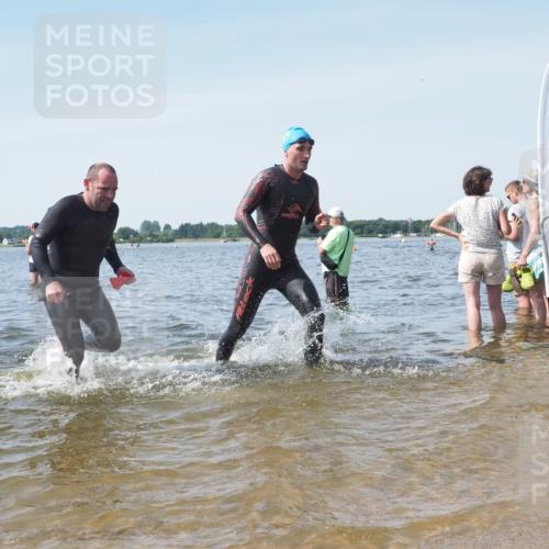 22.06.2025 - Viking Triathlon KatJ http://msf.ph/oto/8116609 22.06.2025 10:43:37 Schwimmen 257, 410, 480, 501, 531, 620 meine-sportfotos.de