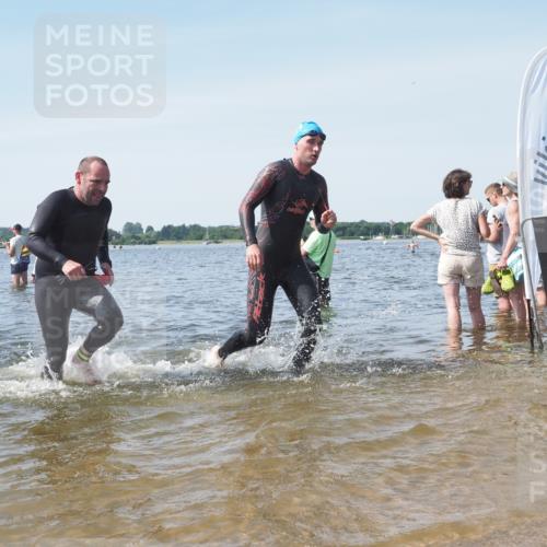 22.06.2025 - Viking Triathlon KatJ http://msf.ph/oto/8116619 22.06.2025 10:43:37 Schwimmen 257, 410, 480, 501, 531, 620 meine-sportfotos.de