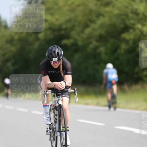 22.06.2025 - Viking Triathlon Yannick Fuchs http://msf.ph/oto/8116640 22.06.2025 11:41:37 Radfahren 1, 47, 285, 303, 304, 317, 387, 452, 455 meine-sportfotos.de