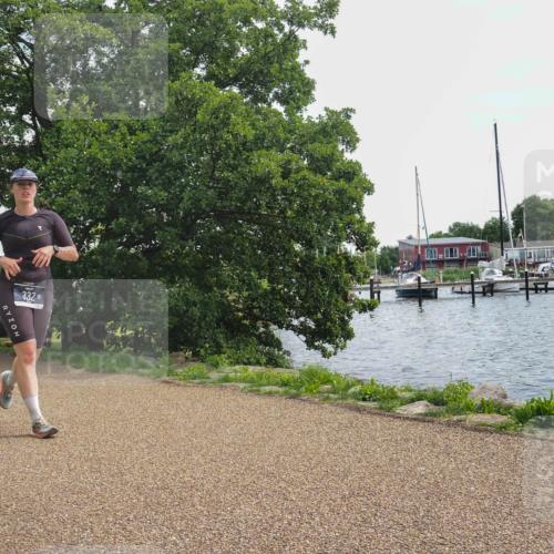 22.06.2025 - Viking Triathlon KatJ http://msf.ph/oto/8116642 22.06.2025 13:26:03 Laufen 332 meine-sportfotos.de