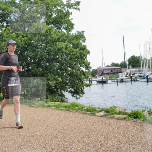 22.06.2025 - Viking Triathlon KatJ http://msf.ph/oto/8116668 22.06.2025 13:26:04 Laufen 332 meine-sportfotos.de