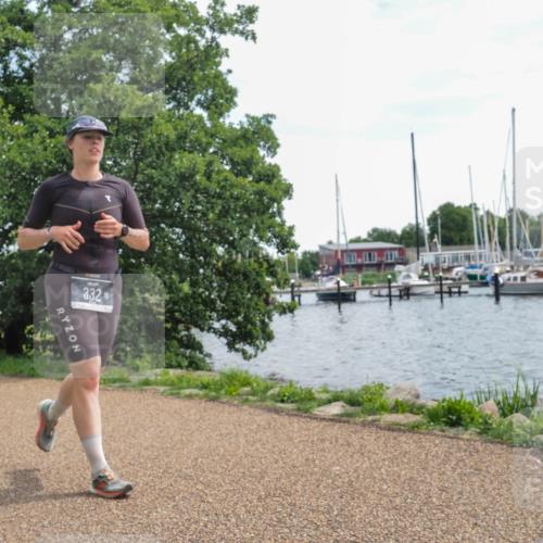 22.06.2025 - Viking Triathlon KatJ http://msf.ph/oto/8116688 22.06.2025 13:26:04 Laufen 332 meine-sportfotos.de
