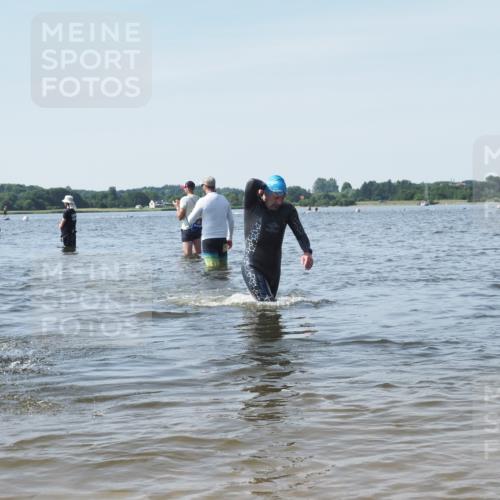 22.06.2025 - Viking Triathlon KatJ http://msf.ph/oto/8116728 22.06.2025 10:43:46 Schwimmen 362, 410, 480, 531 meine-sportfotos.de