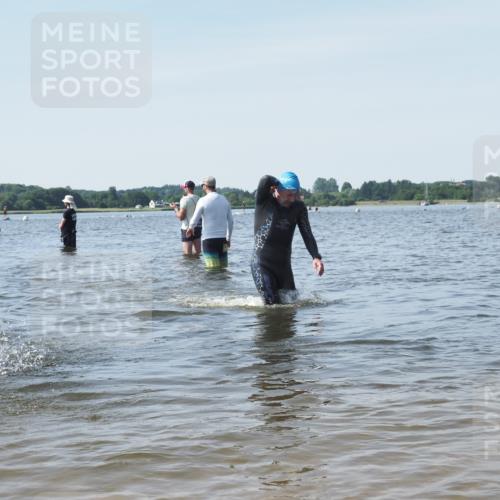 22.06.2025 - Viking Triathlon KatJ http://msf.ph/oto/8116733 22.06.2025 10:43:46 Schwimmen 362, 410, 480, 531 meine-sportfotos.de