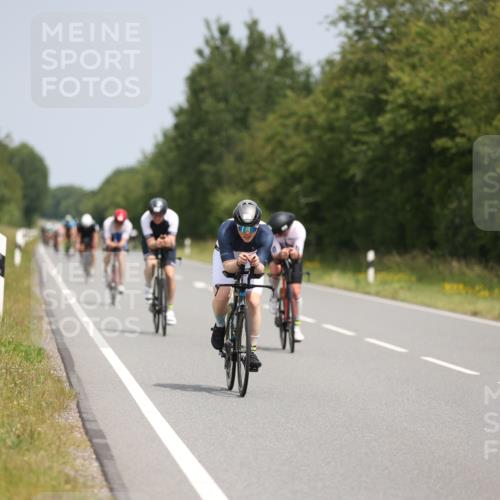 22.06.2025 - Viking Triathlon Yannick Fuchs http://msf.ph/oto/8116778 22.06.2025 12:20:35 Radfahren 40, 108, 209, 217, 230, 283, 290, 369, 436, 448, 499, 519, 536, 546 meine-sportfotos.de